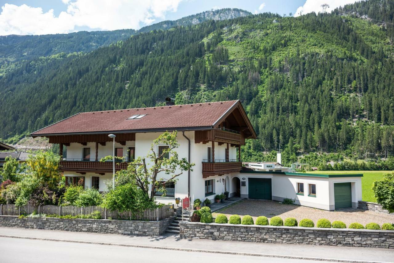 Landhaus Tyrol Mayrhofen Buitenkant foto