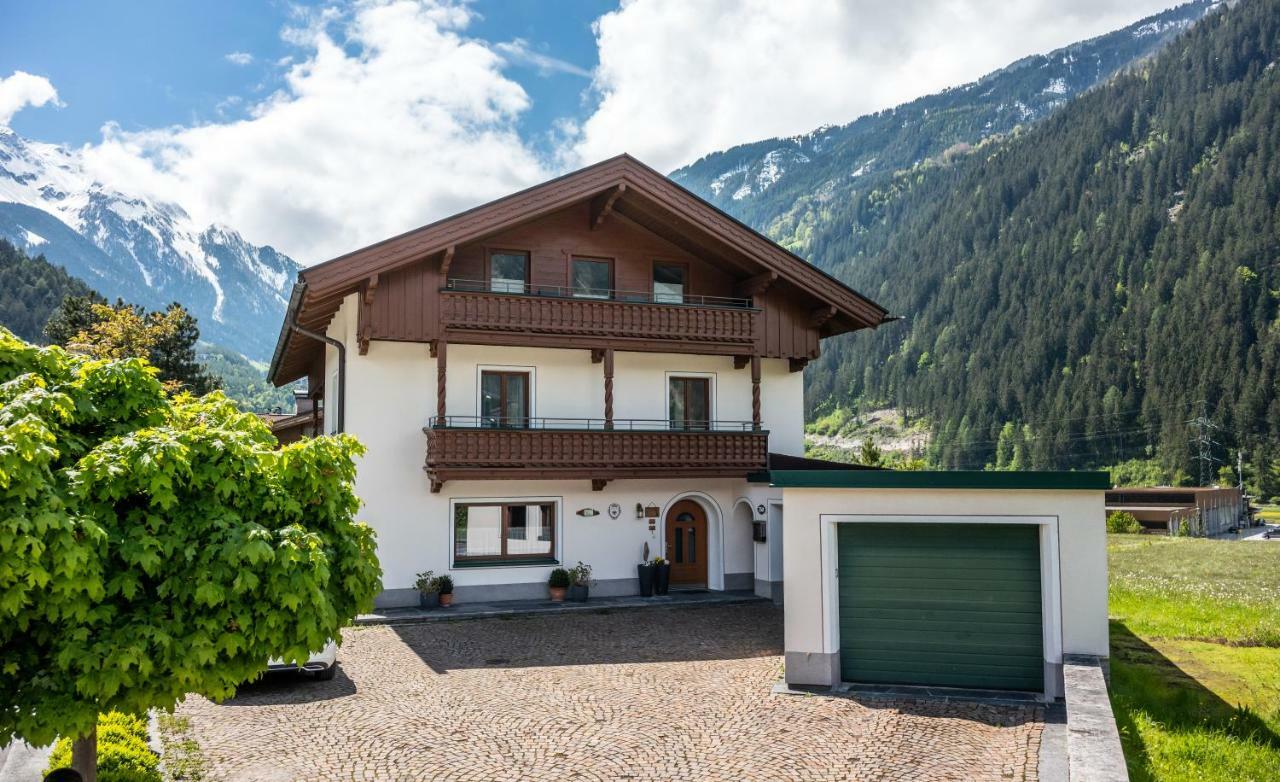 Landhaus Tyrol Mayrhofen Buitenkant foto